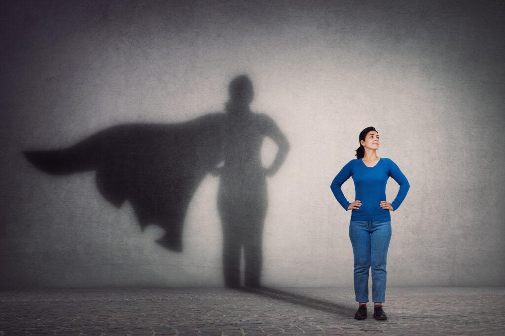 טיפים תודעתיים לצאת מתקיעות וליצור! 2 bigstock Brave Woman Keeps Arms On Hips 329956810